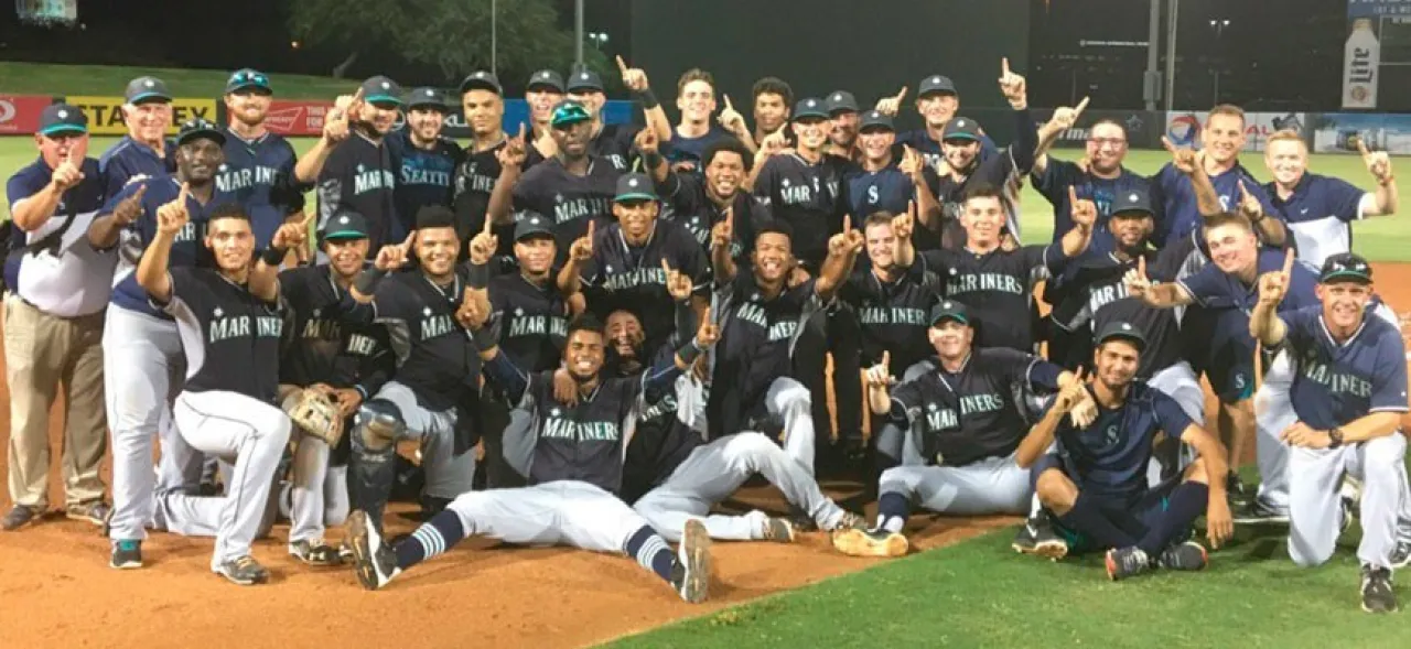 2211Mariners2016AZLChamps.jpg