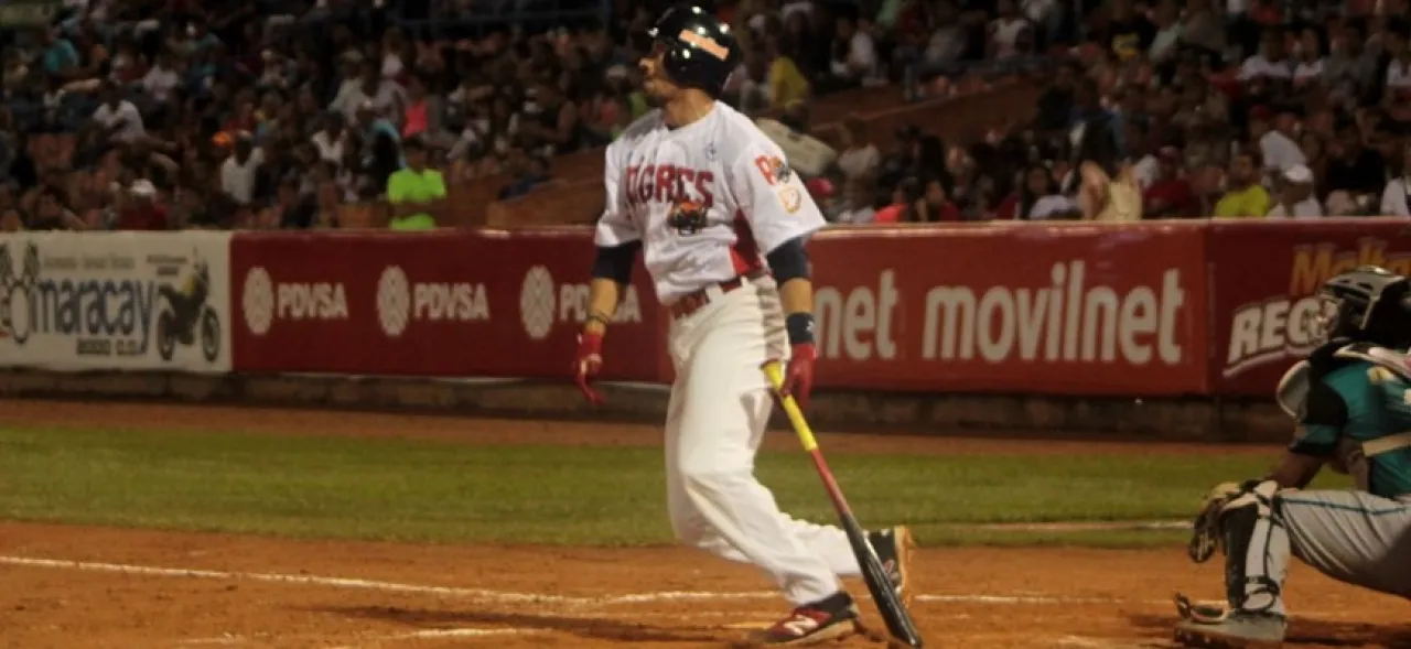 2927Jose-Vargas-impone-record.jpg