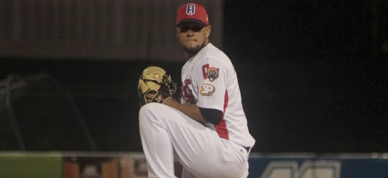 2933YohanPino3rdLVBPSave.jpg