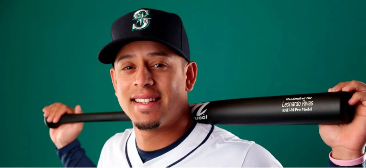 Leonardo-Rivas-MLB