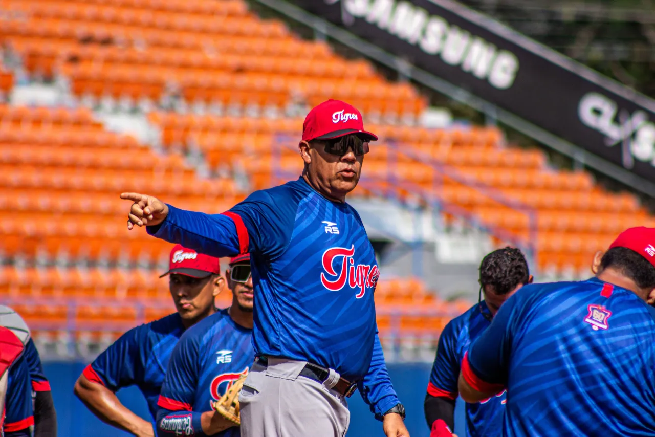 Russell Vásquez lidera la pretemporada 